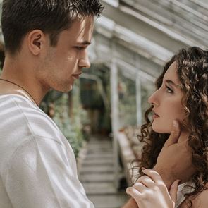 &lt;em>ALMA&lt;/em> представя новия си проект &quot;Far Faraway&quot;