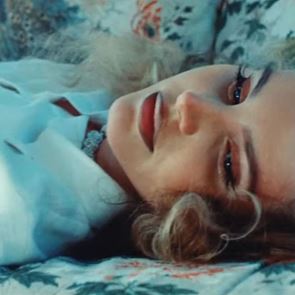 Лана Дел Рей представя новия си албум &quot;Blue Banisters