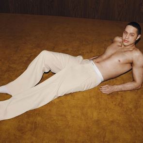 Може ли да разпознаете &lt;em>Пийт&lt;/em> &lt;em>Дейвидсън&lt;/em> без татуировки?