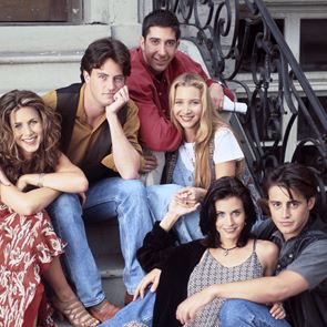 Актьорите от „Приятели" водят преговори за обединяване около нов проект