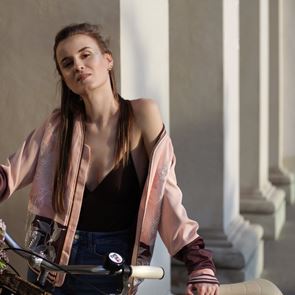 Даваме старт на лятото с Лилия Дакова - следващият участник в #&lt;em>BringTheBloggers&lt;/em> &lt;em>Vol&lt;/em>.&lt;em>3&lt;/em>!