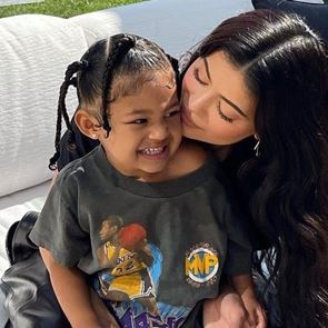 &lt;em>Кайли&lt;/em> &lt;em>Дженър&lt;/em> разширява империята си с продукти за деца