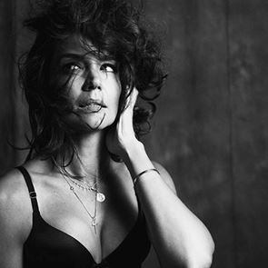 Харесваме това лице на Кейти Холмс