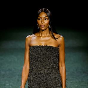 Наоми Кембъл е звездата <em>в</em> шоуто <em>на</em> Burberry