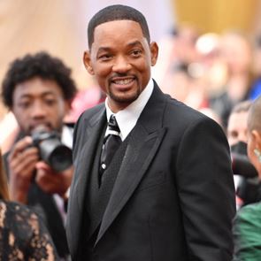 &lt;em>Уил&lt;/em> &lt;em>Смит&lt;/em> приема &quot;10-годишното&quot; решение на Академията