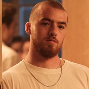 Майката на &lt;em>Ангъс&lt;/em> &lt;em>Клауд&lt;/em> разкри дали смъртта му е самоубийство