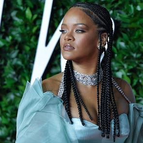 Риана и Джак Дорси с общо дарение от 15 милиона долара