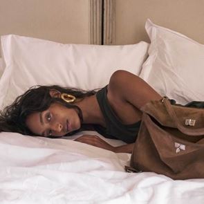 Balenciaga представи първата си кампания под ръководството &lt;em>на&lt;/em> Пиерполо Пиколи