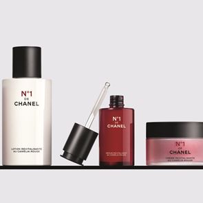 Това е Chanel. N°1 DE CHANEL