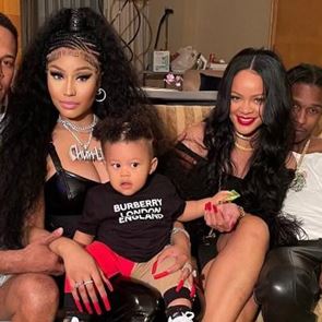 Social media взрив, Риана и Ники Минаж отново заедно