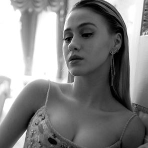 Грим визията на Мария Бакалова от наградите БАФТА