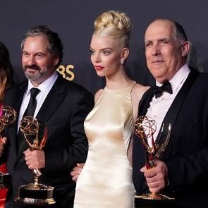 Големите победители & червеният килим на наградите "Еми