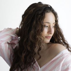 ALMA с нов сингъл и международна премиера