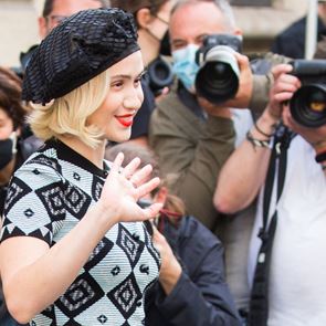 Прекрасната (френска) приказка на Мария Бакалова