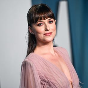 Тренирай като Дакота Джонсън