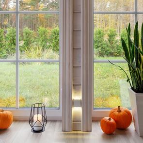 Евтини идеи за повече цвят и светлина в есенния интериор