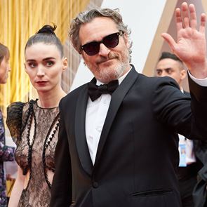 Руна Мара и Хоакин Финикс очакват първото си дете