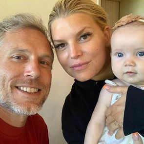 <em>Джесика</em> <em>Симпсън</em> свали 45 кг. само за шест месеца след раждането!