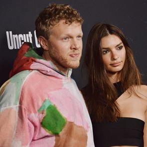 Бившият съпруг на <em>Емили</em> <em>Ратайковски</em> е обвинен в сексуално насилие