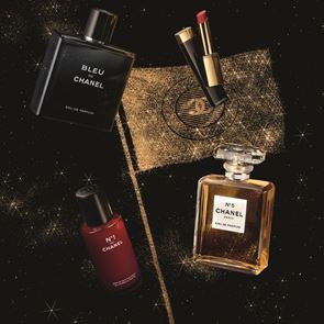 Празничната колекция на &lt;em>CHANEL&lt;/em> ни води към Луната