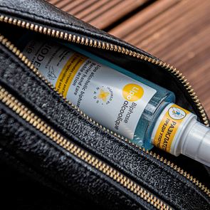 Портфейл, ключове, маска и... Biphase Lipo alcoolique на Bioderma