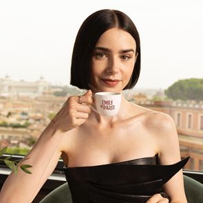 "Emily in Paris" се завръща с шести сезон