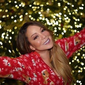 &lt;em>Марая&lt;/em> &lt;em>Кери&lt;/em> подарява коледна ваканция в пентхауса си