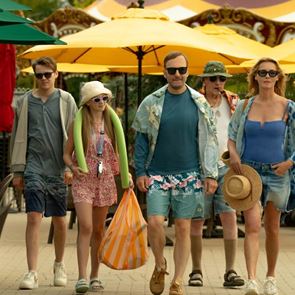 Семейната ваканция никога не е била толкова смъртоносна с "Никой 2