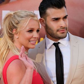 Изглежда, че &lt;em>Бритни&lt;/em> &lt;em>Спиърс&lt;/em> и Сам Асгари вече са съпруг и съпруга