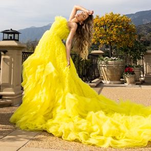 Ester Anaya in Wonderland