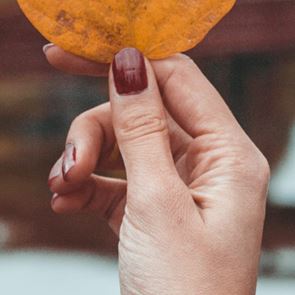 Есен &#39;21: Топ тенденциите при маникюра