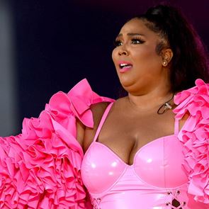 Lizzo: "Всички знаем, че съм дебела, харесва ми да съм дебела