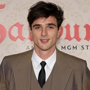 <em>Джейкъб</em> <em>Елорди</em> ли е новият Джеймс Бонд?