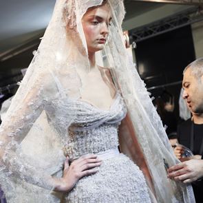 &lt;em>Ели&lt;/em> &lt;em>Сааб&lt;/em> надмина себе си в своя най-личен проект [ВИДЕО]!