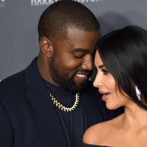 Photoshop в коледната картичка на Ким и Кание