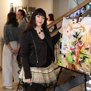 Картини отвъд думите: Визуално пътешествие с Ели Герасимова