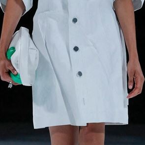 Bottega Veneta отново излезе извън рамките