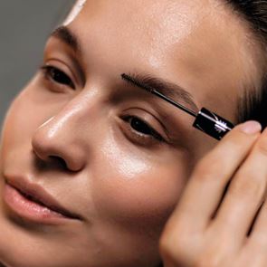 Натуралните вежди отново са тук