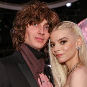 Аня Тейлър-Джой се омъжи на бляскава церемония в Италия