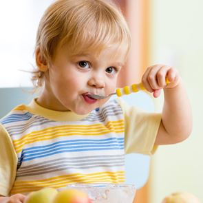 Киселото мляко и детското хранене