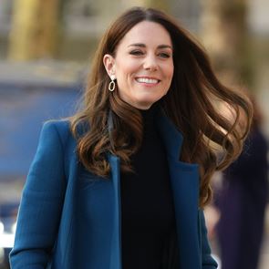 Кейт Мидълтън облече страхотен пуловер за 39.95 лв