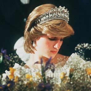 Принцеса Даяна, човекът, разтърсил монархията