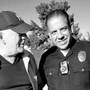 Брус Уилис с първа публична поява след диагнозата деменция