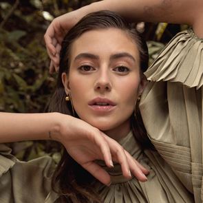 Мода: THE NOISE OF THE FALLS