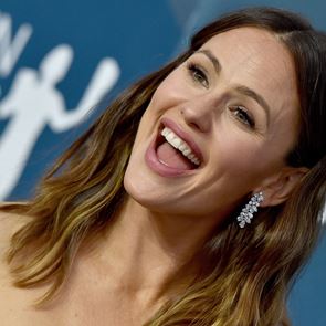 Дженифър Гарнър дава любовни съвети в Instagram