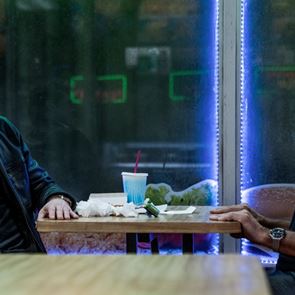 &lt;em>Брад&lt;/em> &lt;em>Пит&lt;/em> и Джордж Клуни: очаквано добра комбинация във &quot;Вълци единаци&quot;