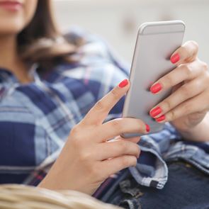 Телефоните довеждат до по-бързо остаряване, а това далеч не е всичко