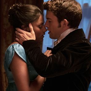 Феновете не са доволни, липсва секс в Bridgerton