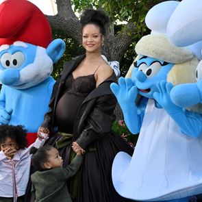 Риана дебютира с децата си на червения килим