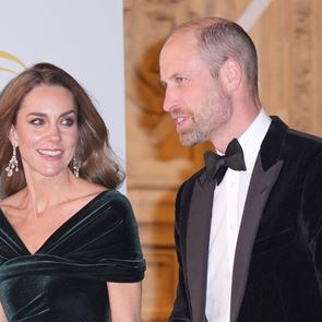 Кейт Мидълтън и &lt;em>принц&lt;/em> &lt;em>Уилям&lt;/em> с бляскаво завръщане на червения килим